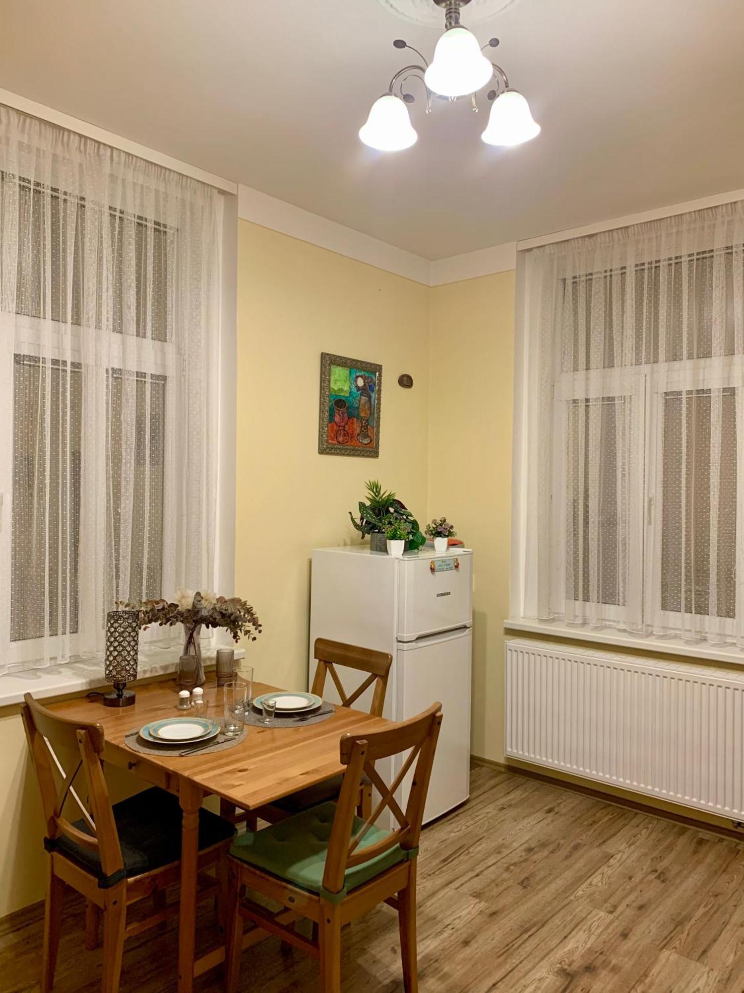 Romanceart Apartments カルロヴィ・ヴァリ エクステリア 写真